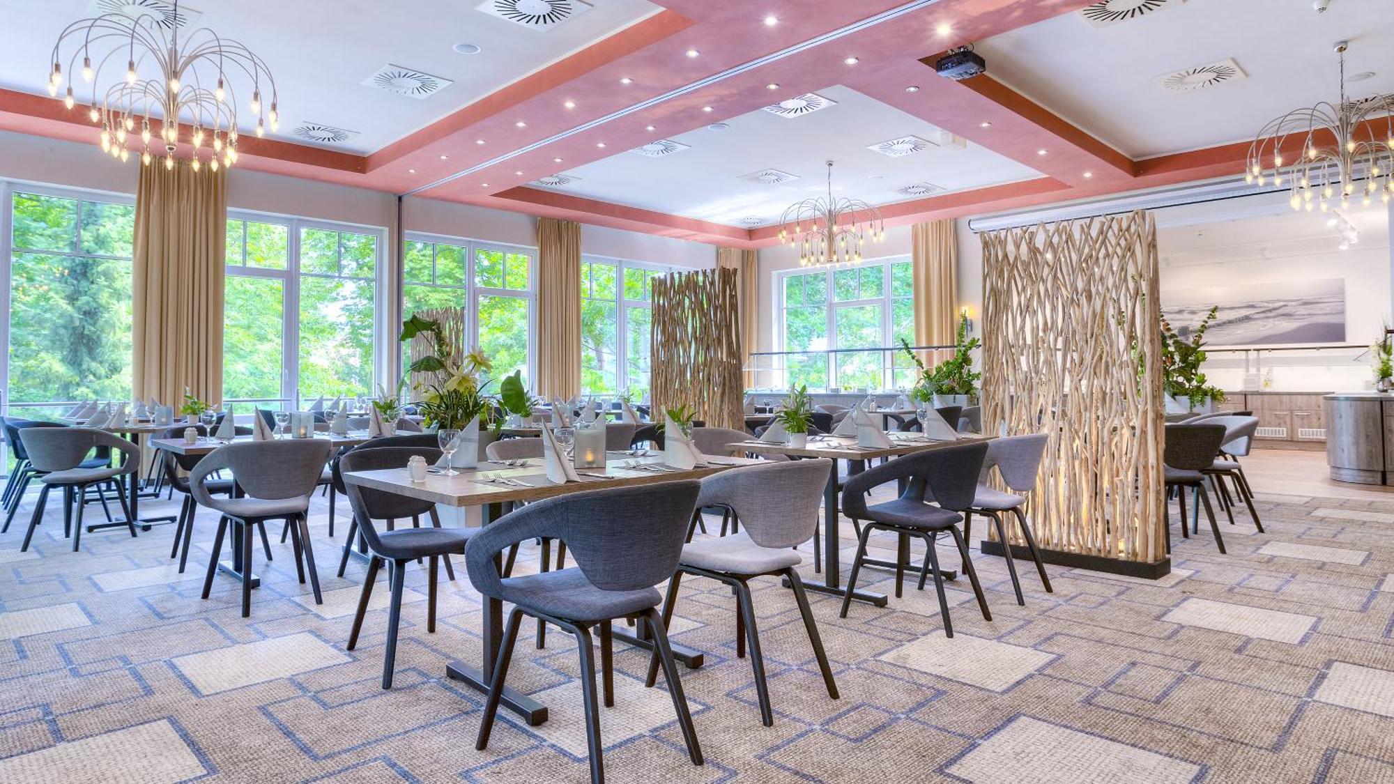 Ostseehotel Villen Im Park - Ein Rovell Hotel เฮริงสดอร์ฟ ภายนอก รูปภาพ