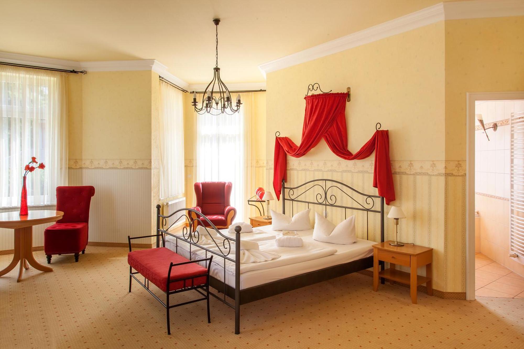 Ostseehotel Villen Im Park - Ein Rovell Hotel เฮริงสดอร์ฟ ภายนอก รูปภาพ